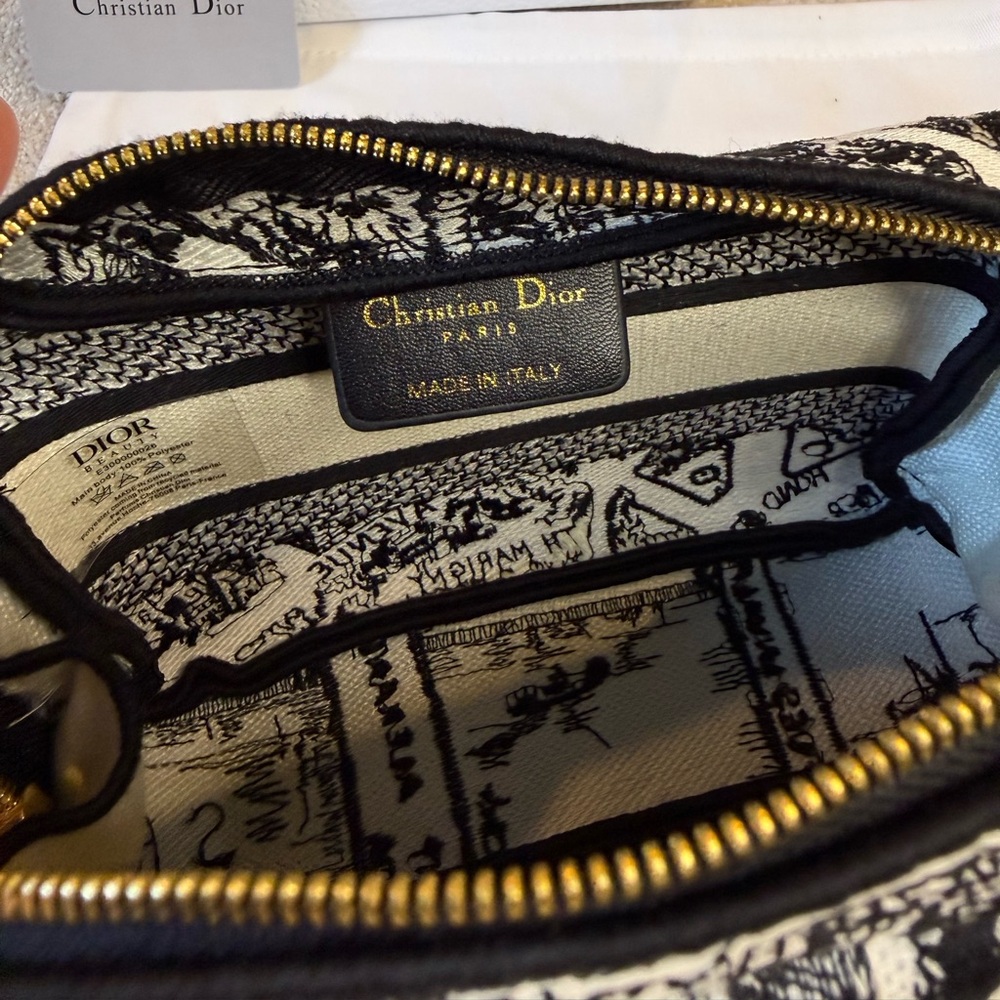 Christian Dior Plan de Paris Crossbody Bag - Picture 13 of 14